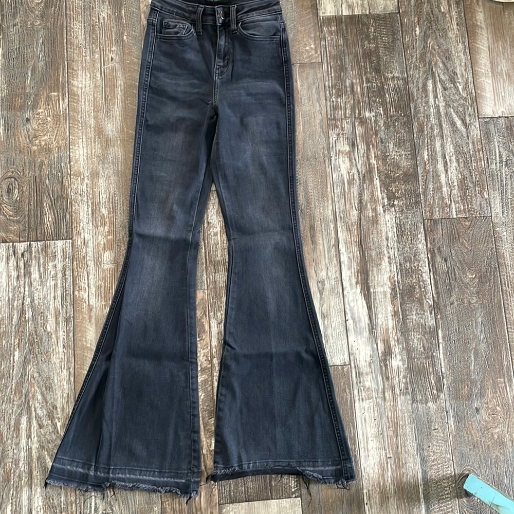 Flying Monkey ultra high rise super flare, black. Size 23.